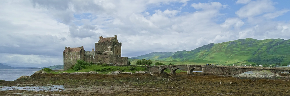 Schottischen Whisky kaufen! Eileen Donan Castle ein altes Schloss in Schottland